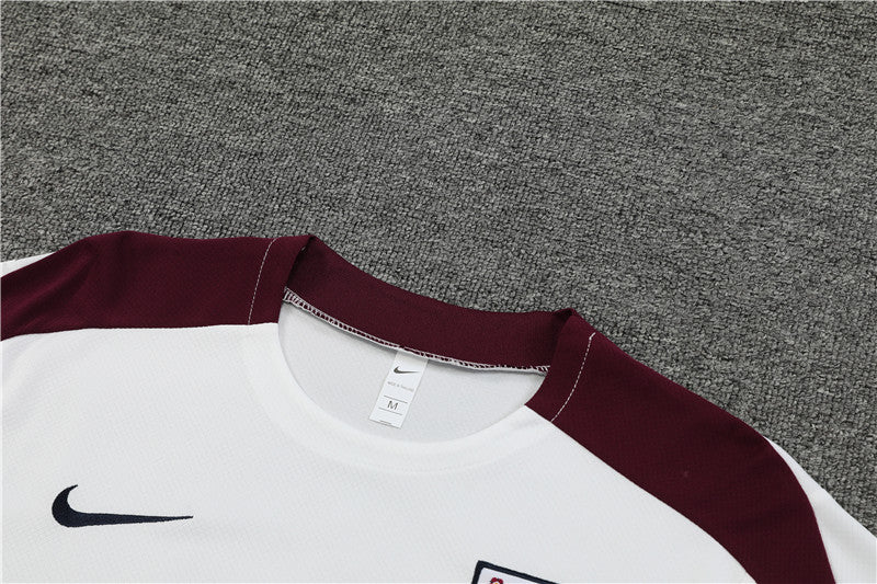 Completo Inghilterra