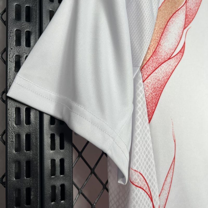 Japon Extérieur 24/25