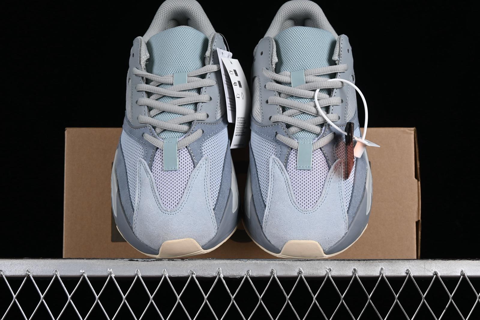 Boost 700 inertia Grey