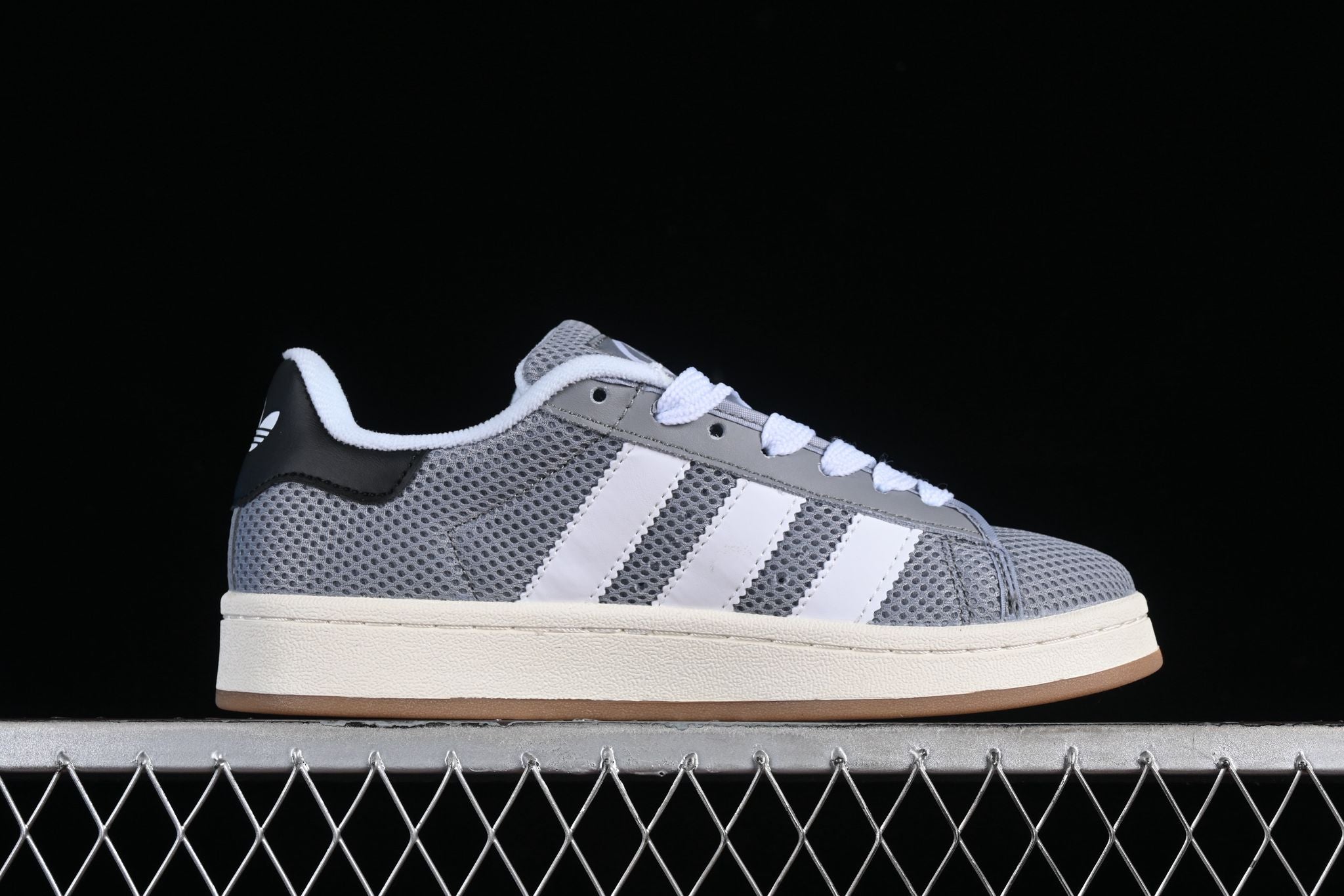 Adidas campus 00s grey