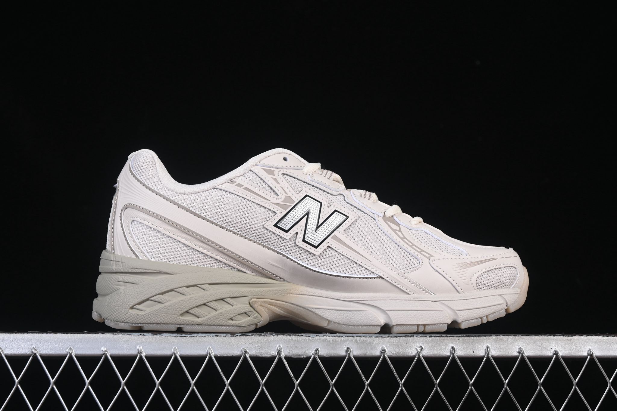NB 740 Light Brown
