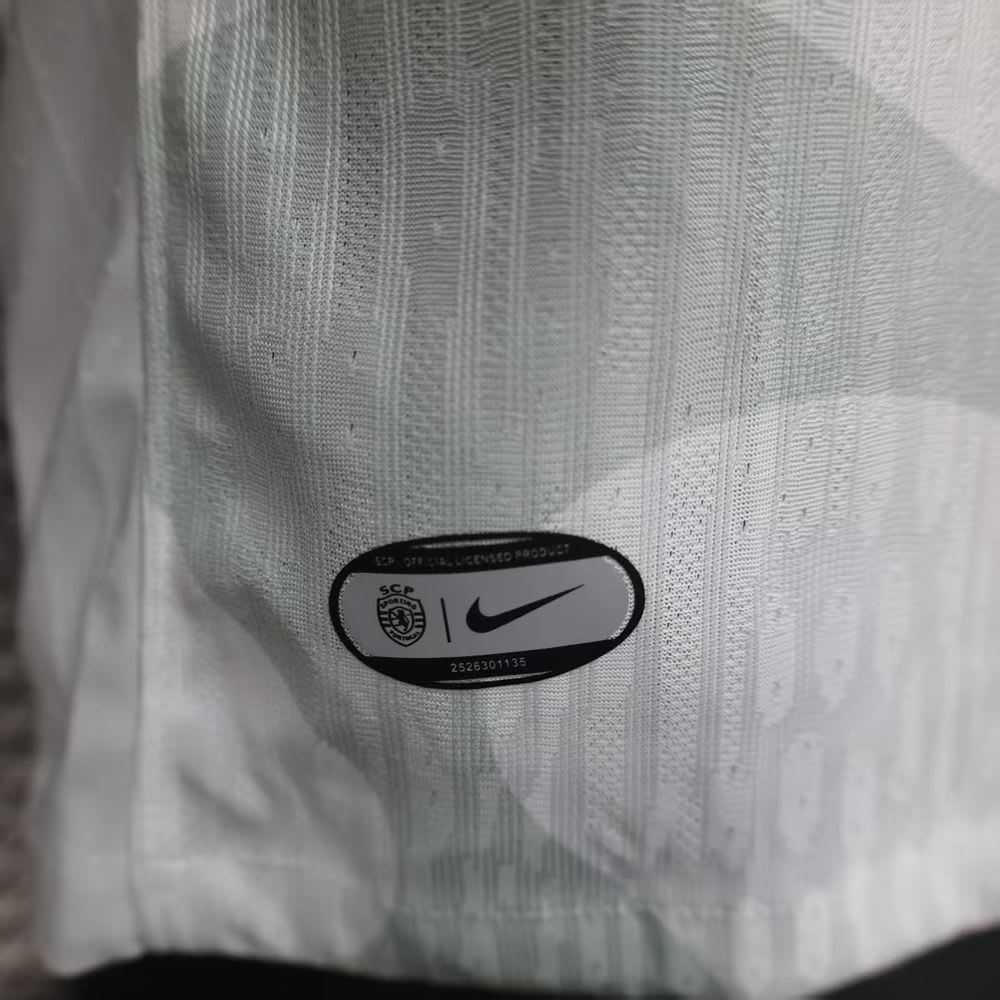 Kit calcio Lisbon Casa 25/26 - Versione Giocatore - Immagine 4