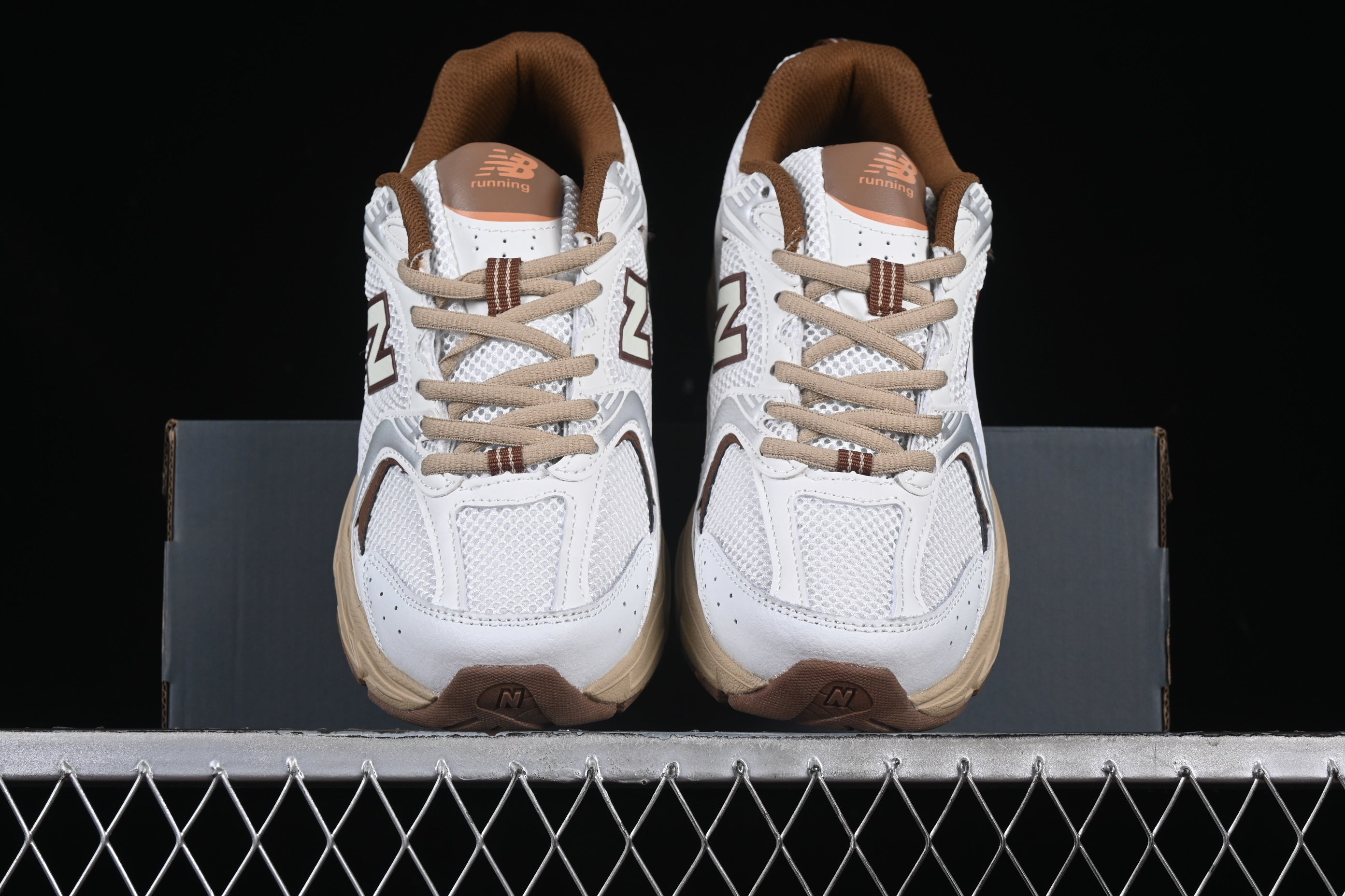 NB 530 White and Brown